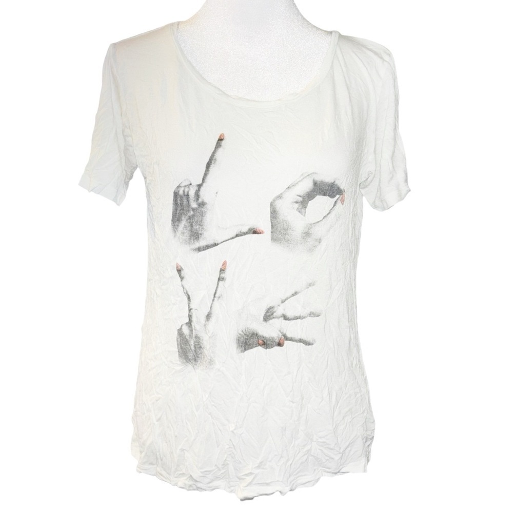 Forever 21 LOVE sigh language tee